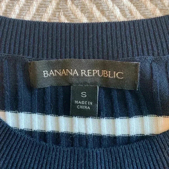 Banana Republic Navy and White ribbed knit dress size small - Picture 4 of 9